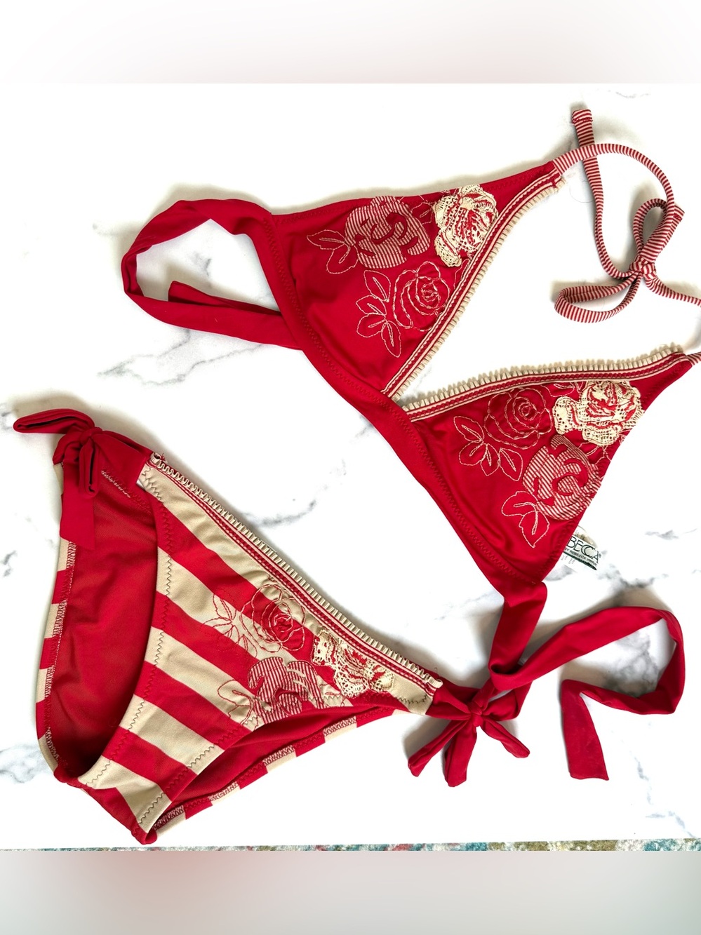 Becca | VGUC Catalina embroidered bikini M